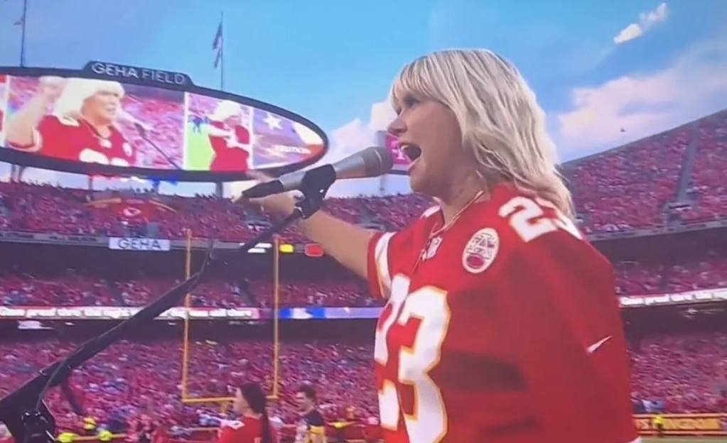 WATCH: NFL Fans Boo ‘Black Anthem’, Erupt In Applause For National Anthem