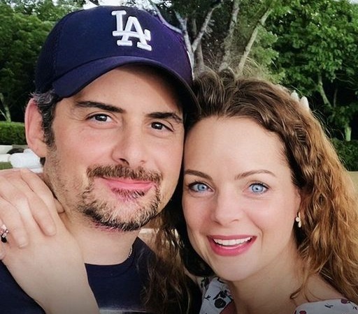 Brad Paisley & Kimberly Williams Privately Raise Their 2 Kids in Cozy Log House