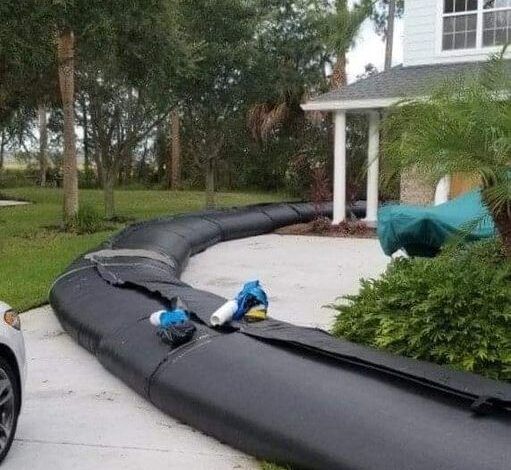 The Man’s Fence Made all the Neighbors Laugh, But He Showed Them He Was a Genius